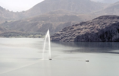 Detalle del proyecto de desgasificación de CO2 en el lago Nyos